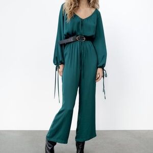 NWT - SATIN EFFECT V-NECK JUMPSUIT - Duck blue - M